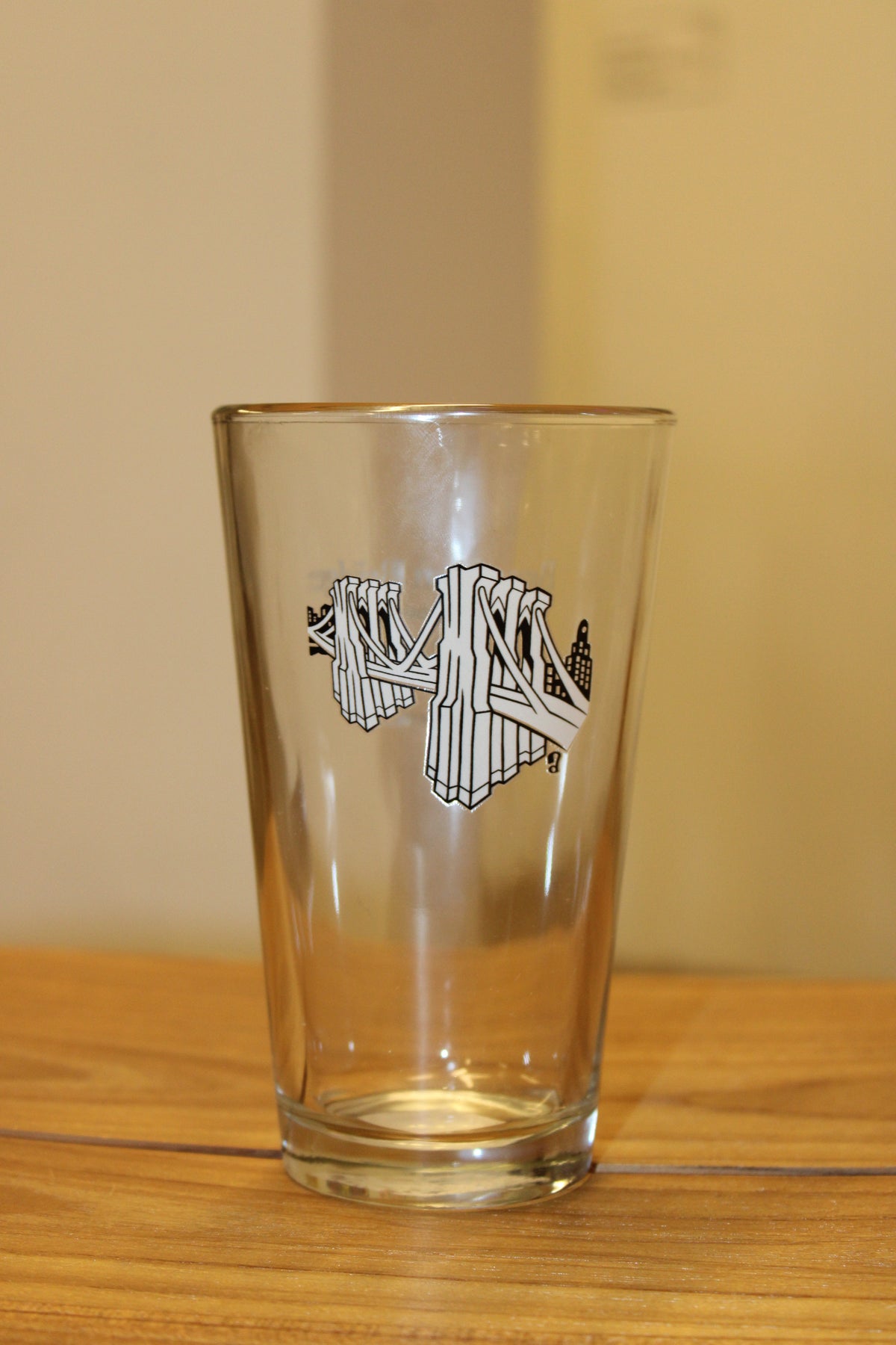 Brooklyn Bridge Pint Glass